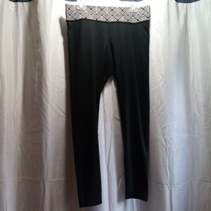 PINK Victoria's Secret Black Leggings with Geometric White Waistband